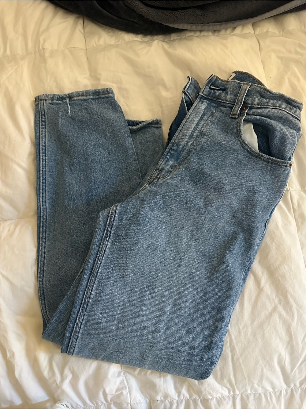 Abercrombie and fitch straight leg jean